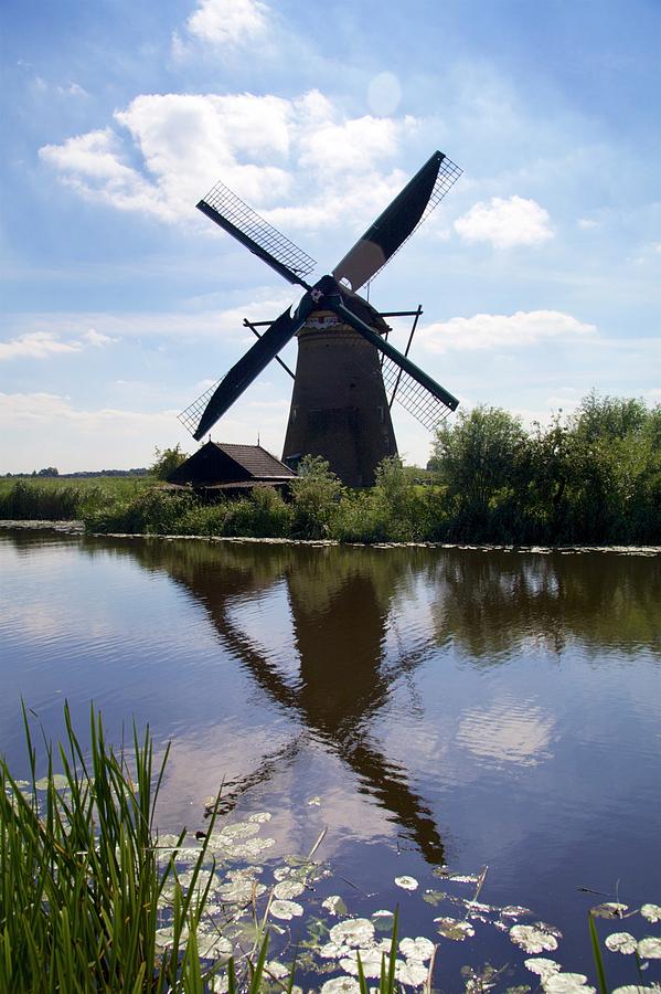 Windmill Photograph - Kinderdjik Windmill by Cheryl Gayser