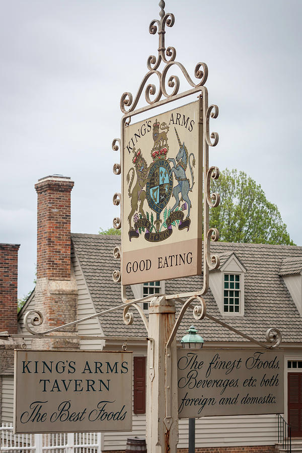 Kings Arms Tavern Sign Photograph by Teresa Mucha