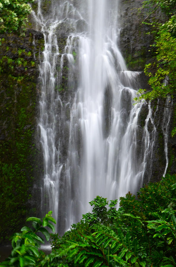 Kipahulu waterfall Photograph by Debra Casey | Fine Art America