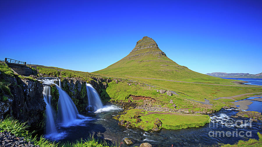 Kirkjufell Iceland Photograph by Edward Fielding