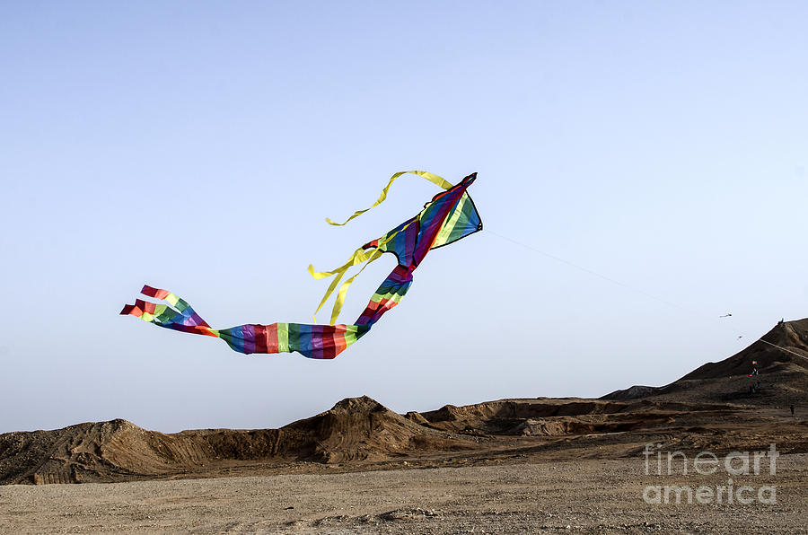 Summer Photograph - Kite Dancing In Desert 02 by Arik Baltinester