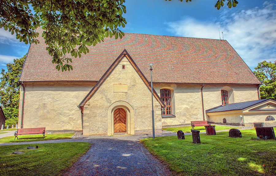 Kjaerrbo church south.  Photograph by Leif Sohlman