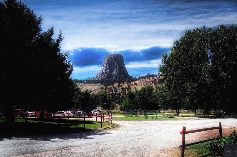 KOA Devils Tower Wyoming Photograph by Thomas Woolworth