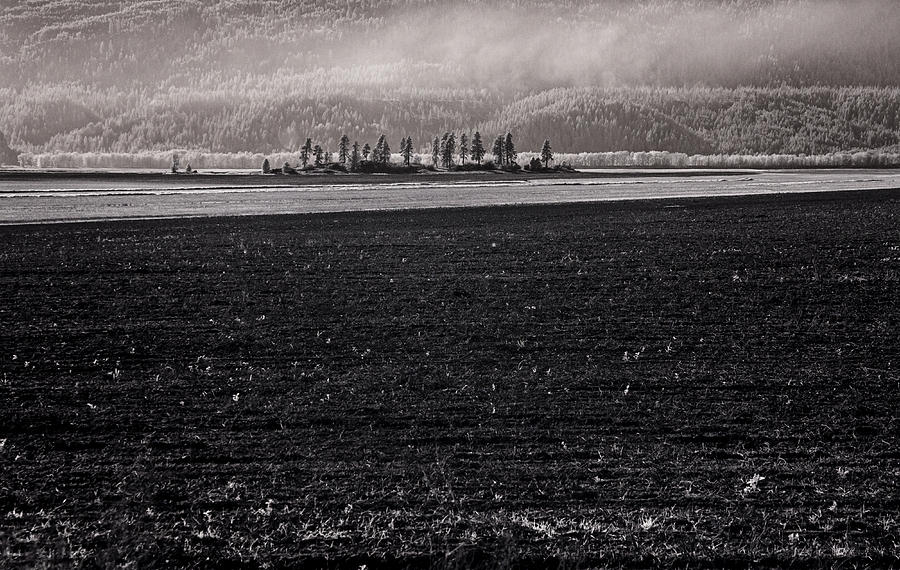 Kootenai Valley Farm Photograph by Lee Santa