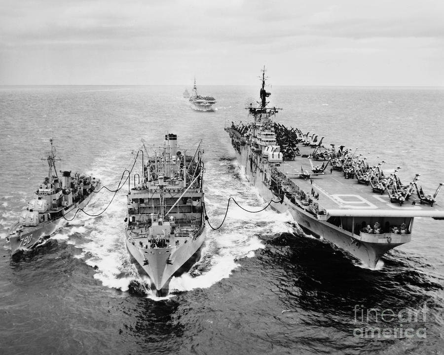 Korean War: Ship Refueling Photograph by Granger