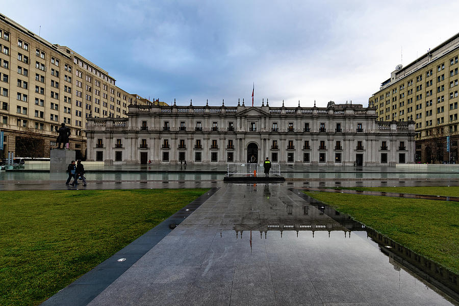La Moneda Photograph by Steven Richman