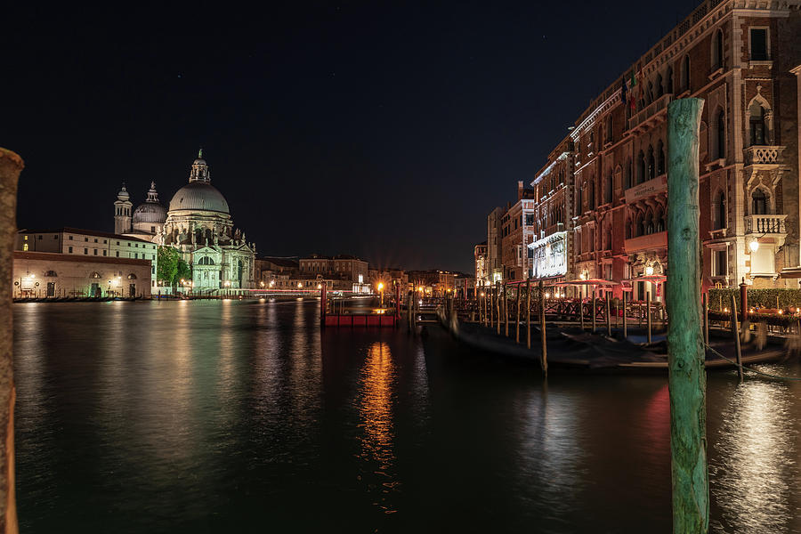 La Saute. Night in Venice Photograph by Nicola Simeoni - Fine Art America