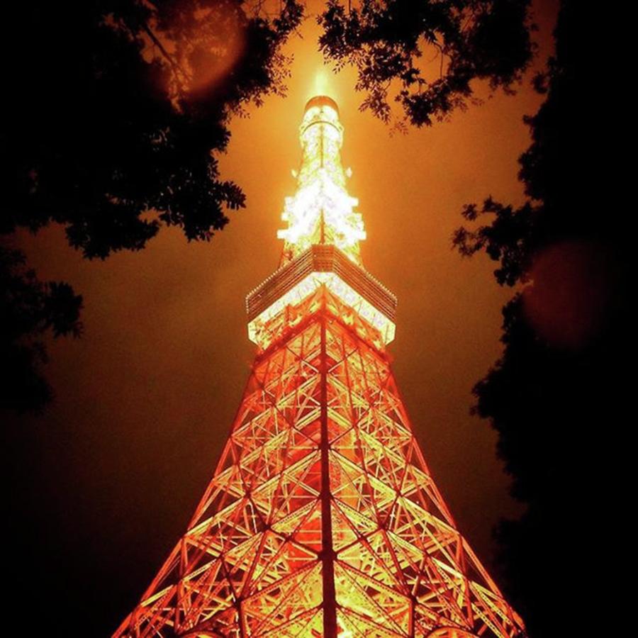 Tokio Photograph - La #torredetokio En Una Noche by Alberto Huertas Aragoneses