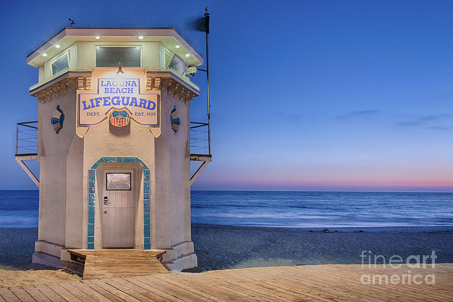 Laguna Beach Lifeguard Tower Photograph by David Levin
