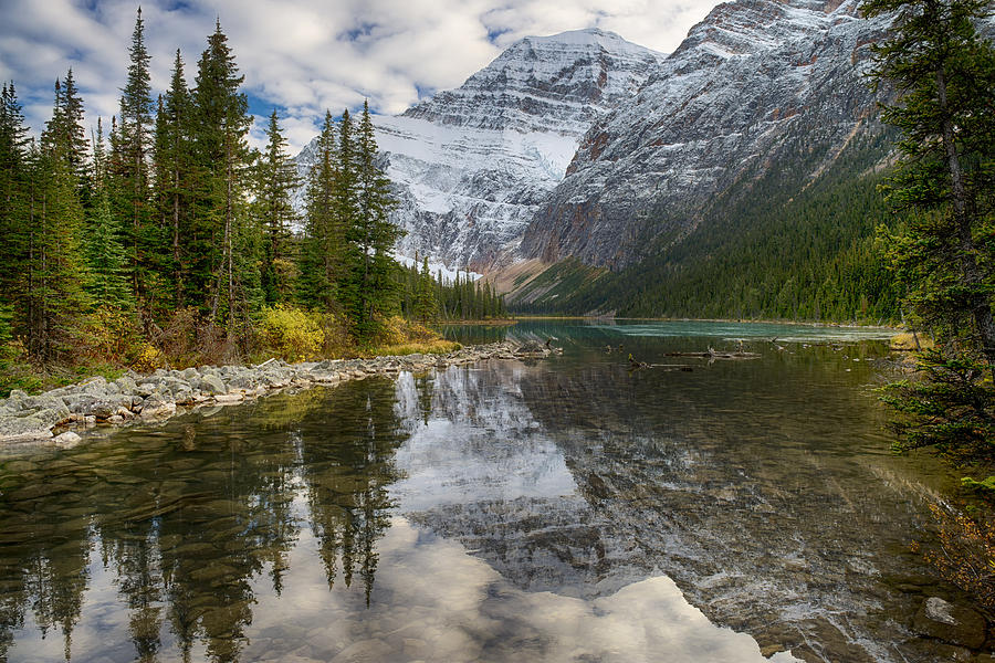 Lake Cavell by John Gilbert Lake Cavell by John Gilbert