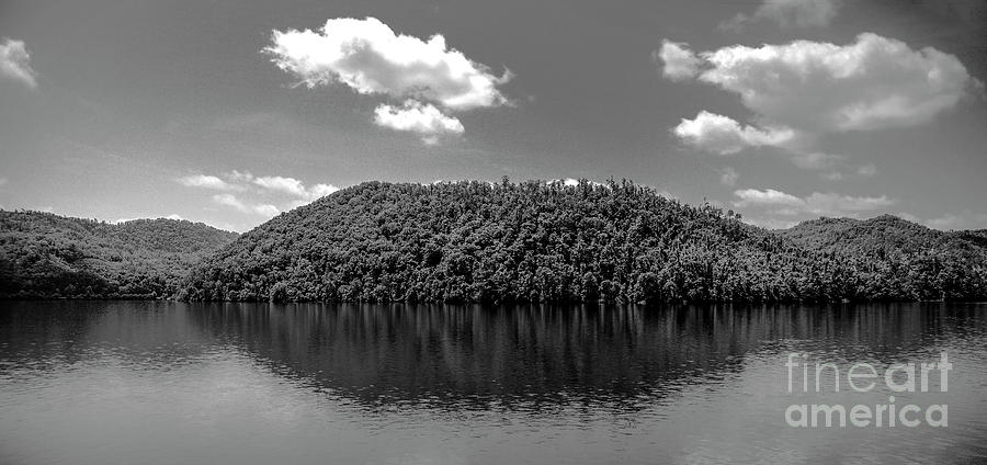 Lake Fontana, North Carolina Photograph by Felix Lai