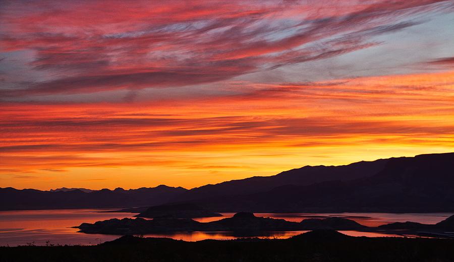 Lake Mead Sunrise Photograph by David Thompson - Fine Art America