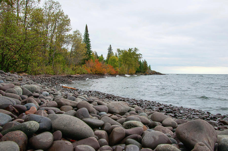 Lake Superior Shoreline Photograph by Steve Stuller