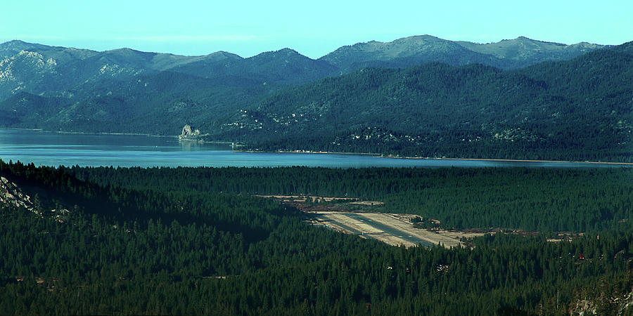 Mountain Photograph - Lake Tahoe SW Approach by Diane Zucker