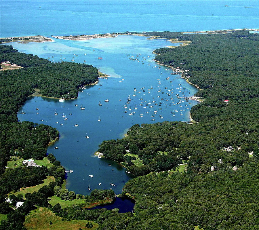 Lake Tashmoo Photograph by Richard Sherman