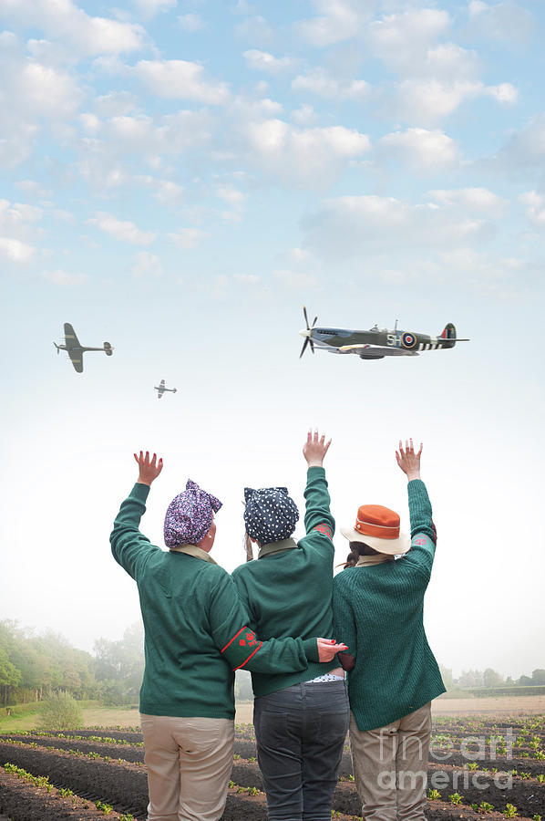Land Girls Waving At Spitfire Airplanes Photograph by Lee Avison