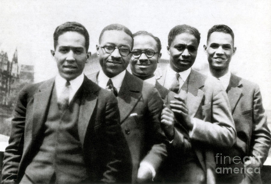 Langston Hughes And Friends, 1924 Photograph by Science Source