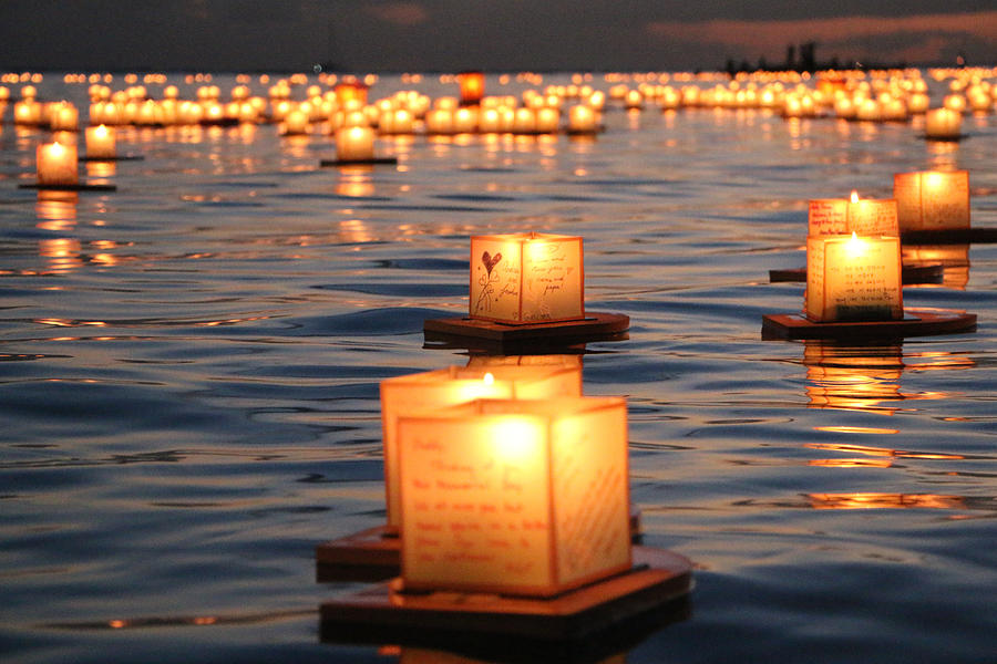 Lantern Festival Waikiki Memorial Day 2014 Photograph By Jackie Dorr 