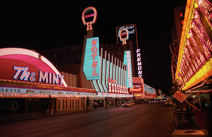 Sign Photograph - Las Vegas 1983 #4 by Frank Romeo