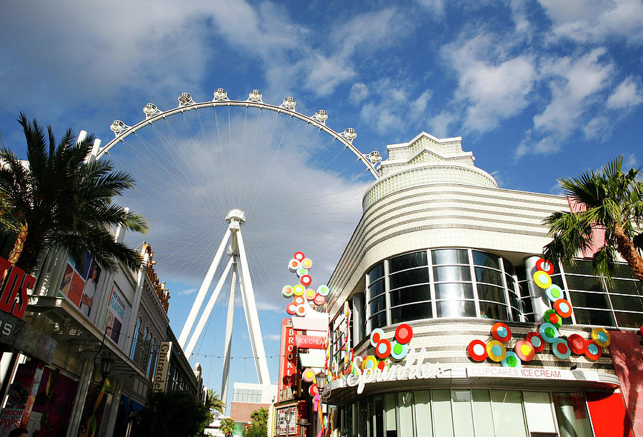 Las Vegas Ferris Wheel 1 Photograph by Marilyn Hunt