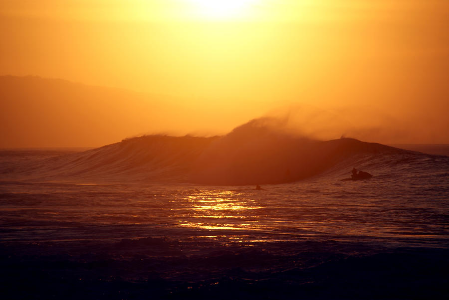Sunset Photograph - Last Wave by Kevin Smith