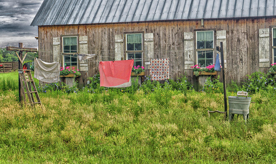Barn Photograph - Laundry by Dennis Dugan