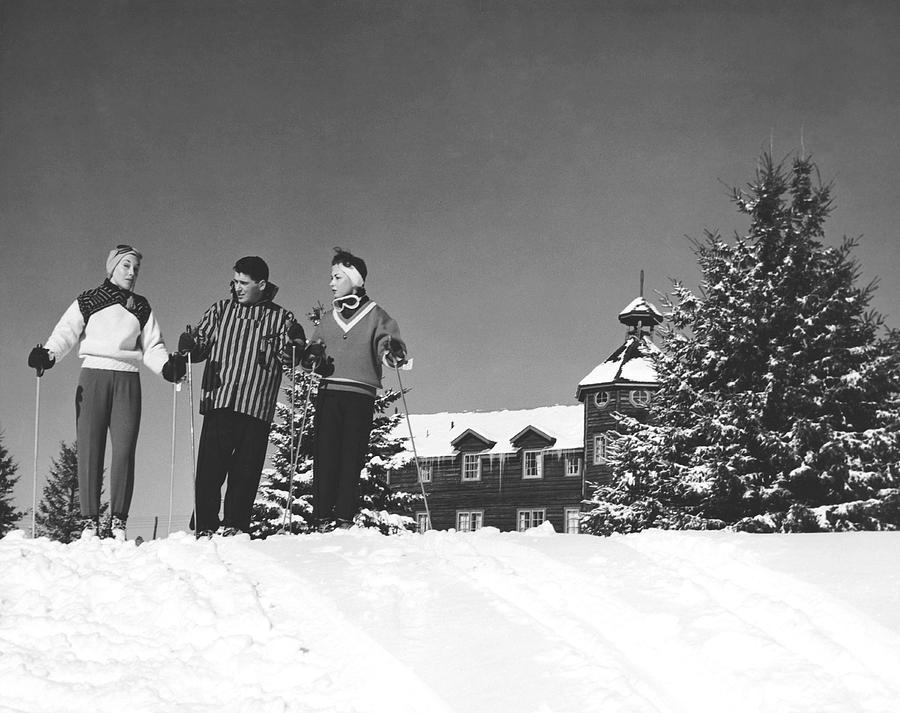 Vintage Photograph - Laurentian Mountain Skiers by Underwood Archives