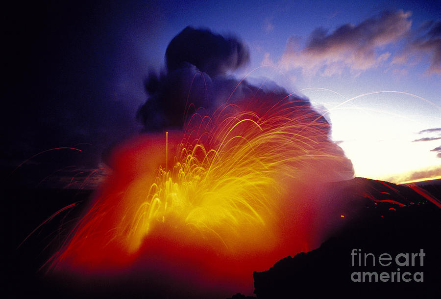 Hawaii Volcanoes National Park Photograph - Lava Explosion by Ron Dahlquist - Printscapes