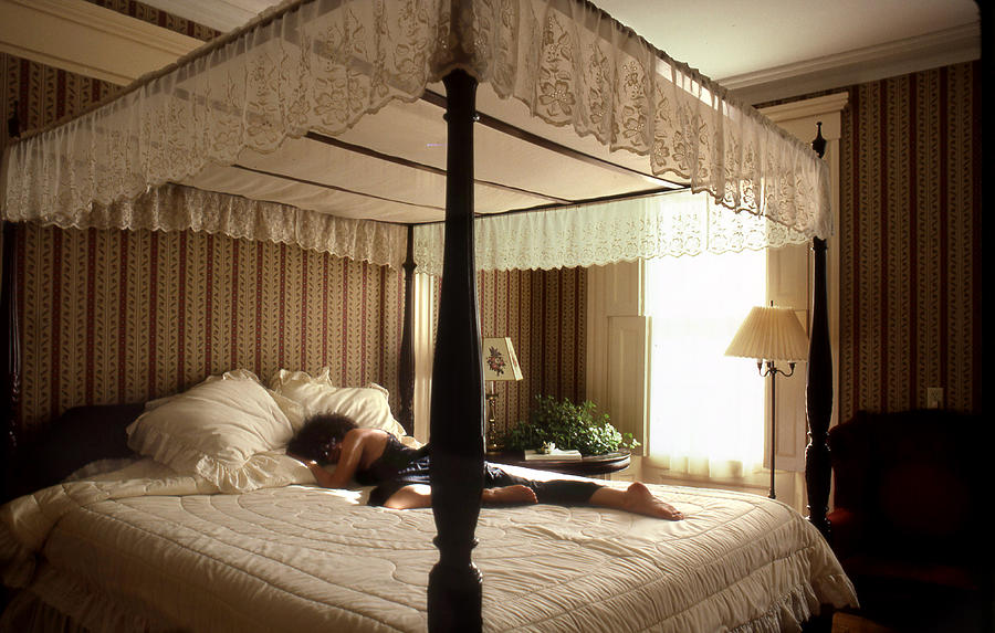 Bed Photograph - Lay Lady Lay Honeymoon Suite Nantucket by Tony Ramos