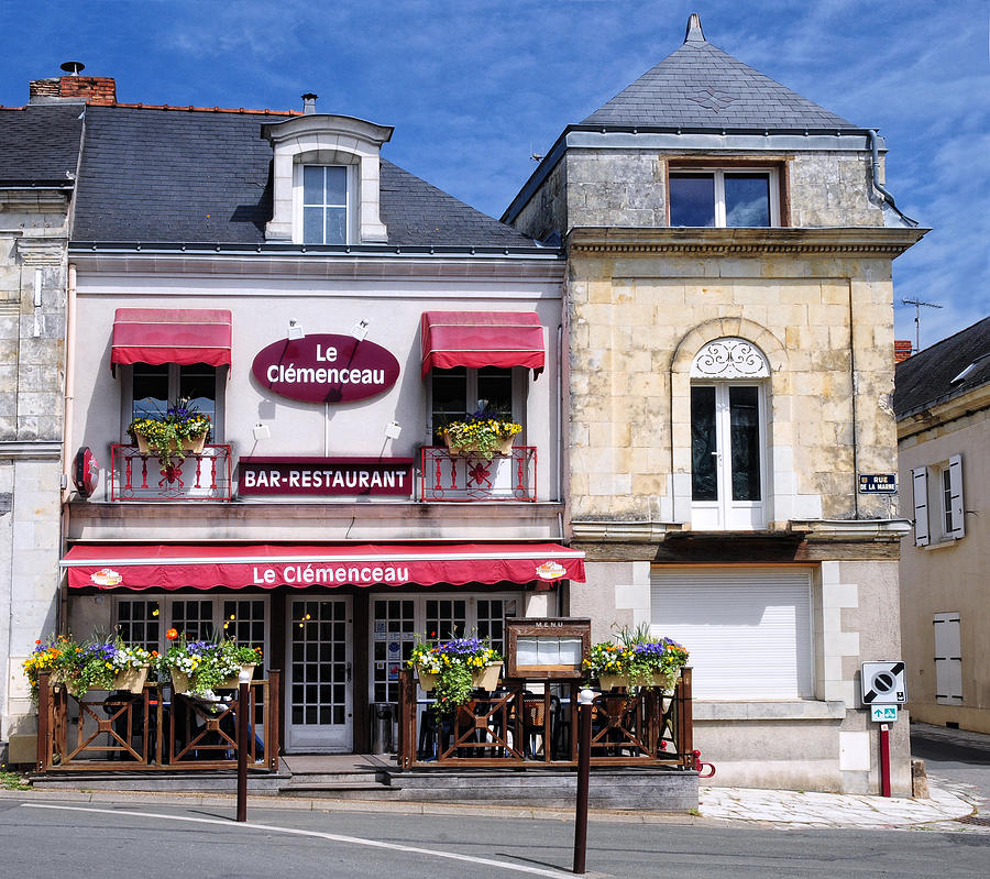 Le Clemenceau Restaurant Photograph by Dave Mills