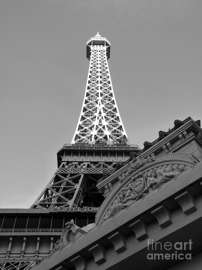 Le Eiffel Photograph by David Bearden