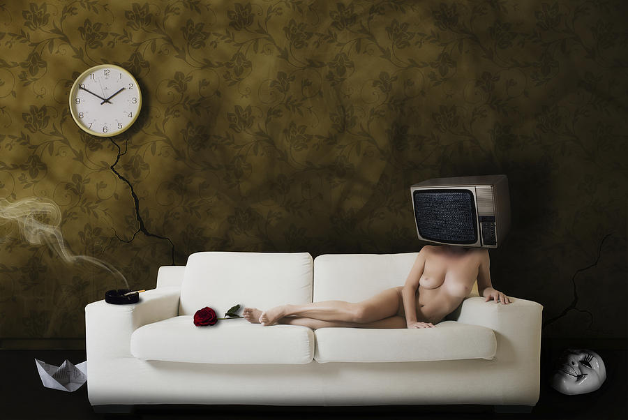 Nude Photograph - Le Rue Du L\'abandon by Stefano Miserini