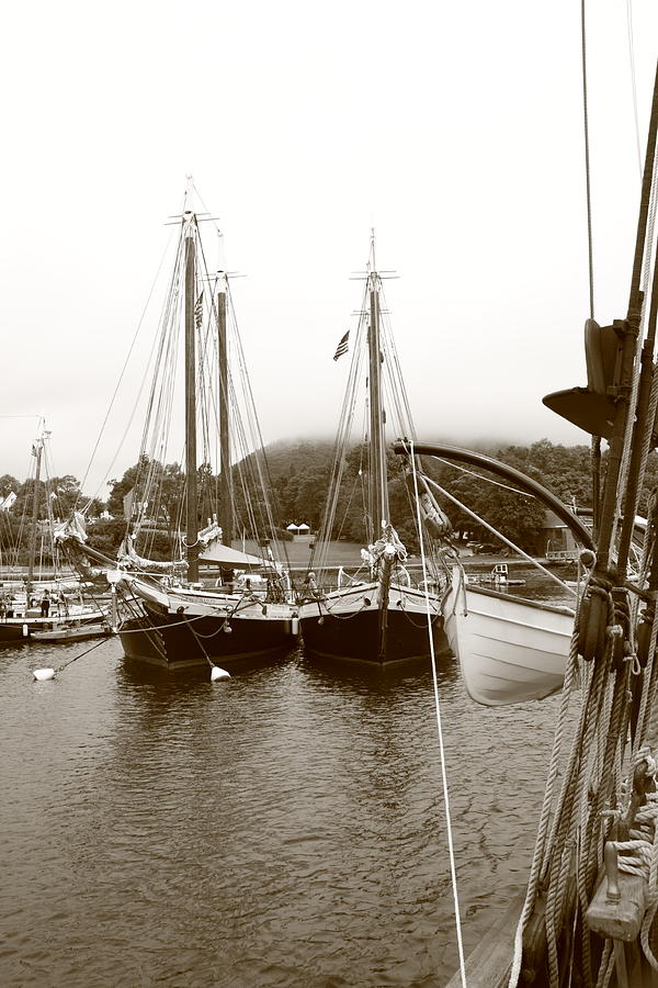 Leaving Camden Harbor Photograph by Doug Mills