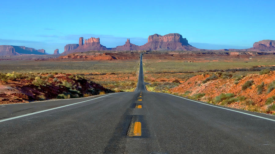 Leaving Monument Valley Photograph by Suzanne Stout