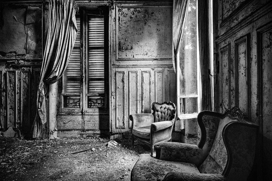 Left Behind Sofa - Abandoned Bilding Photograph by Dirk Ercken