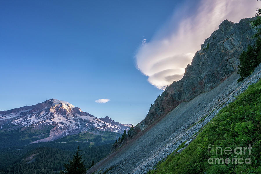Lenticular Cloud Peeking Around Pinnacle Peak Photograph by Mike Reid