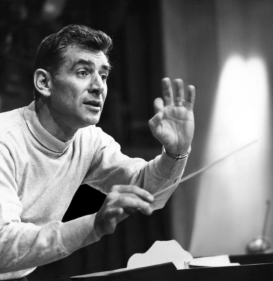 Leonard Bernstein, 1960 Photograph by Everett