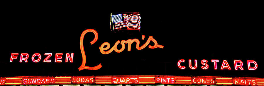 Leons Neon Photograph by Paul LeSage