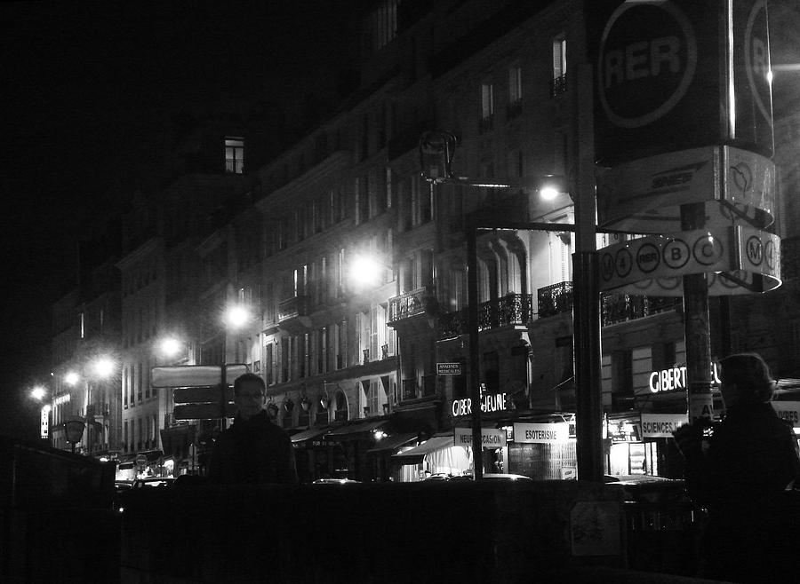 Les rues de Paris Photograph by Kristen Moreau - Fine Art America