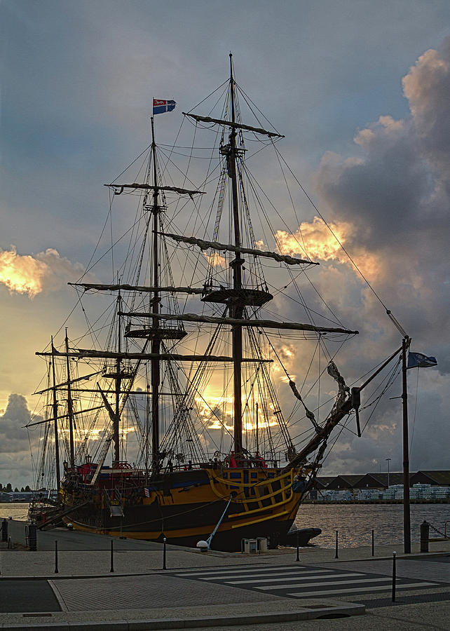 LEtoile du Roy pirate ship Photograph by Shirley Mitchell