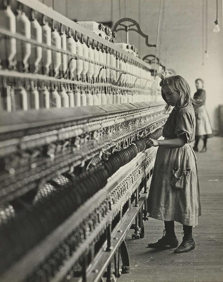 Lewis W. Hine 1874-1940 YOUNG GIRL IN A CAROLINA COTTON MILL Painting ...