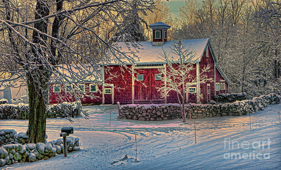 Winter Photograph - Lewiston Avenue Barn by Jim Beckwith