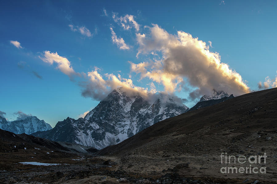 Lhotse Cloudscape Photograph by Mike Reid