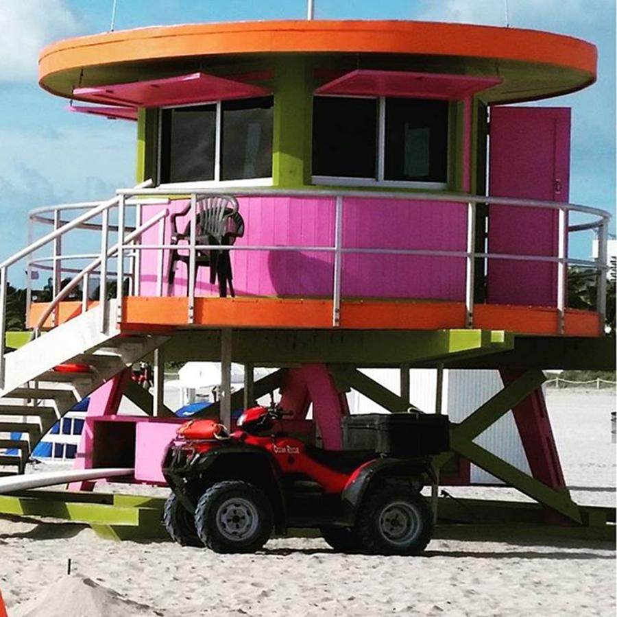 Lifeguard Shack, Miami Beach Photograph by Roger Piovesana