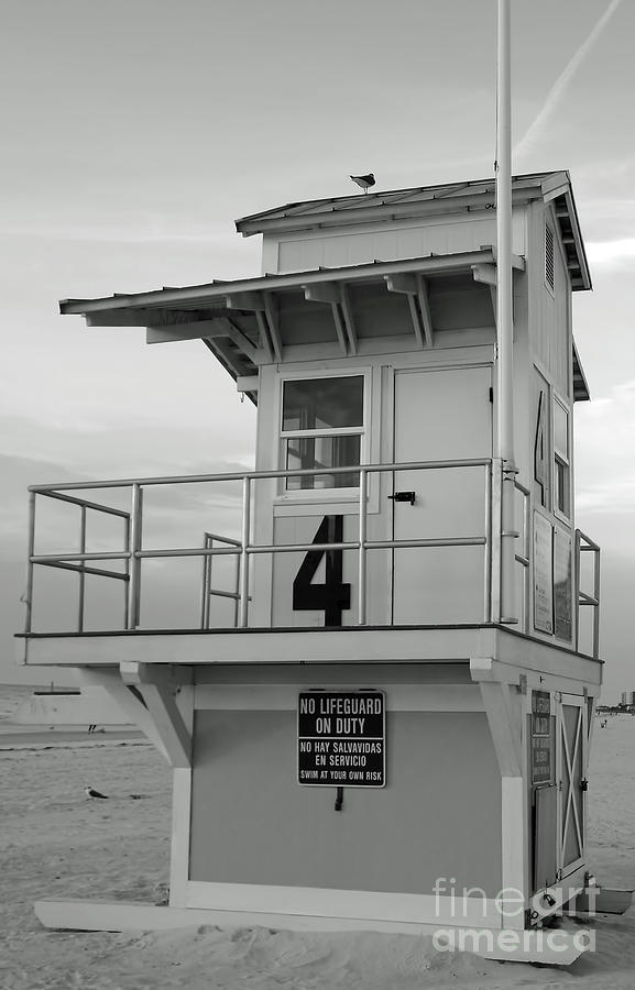 Lifeguard Station 4 In B W Photograph by D Hackett