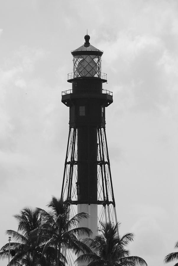 Black And White Photograph - Lighthouse In Black And White by Rob Hans