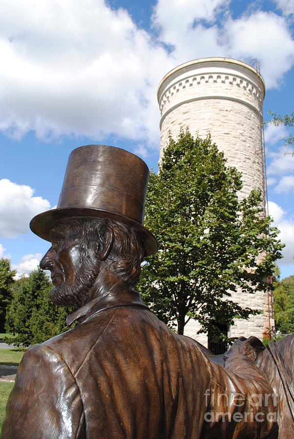 Cottage Photograph - Lincoln at the Tower by Jost Houk