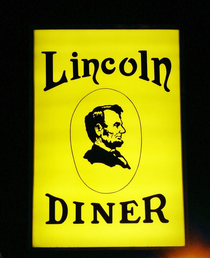 Lincoln Diner Photograph by John Williams