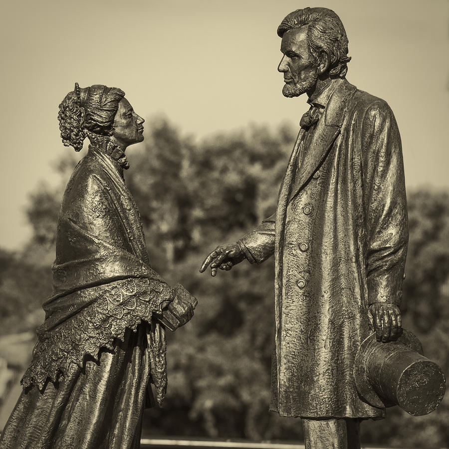 Lincoln Meets Stowe Sculpture Photograph by Phil Cardamone