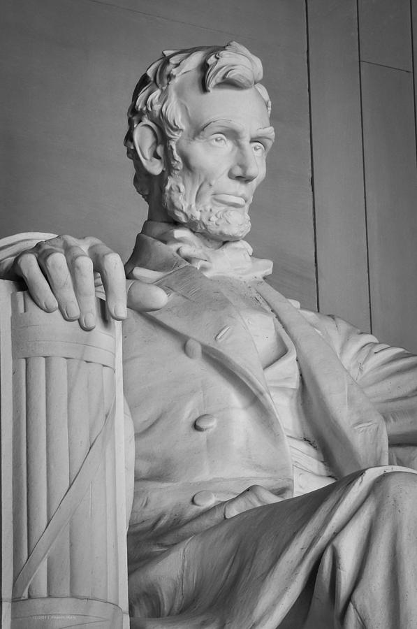 Lincoln Memorial 2 Photograph by Frank Mari
